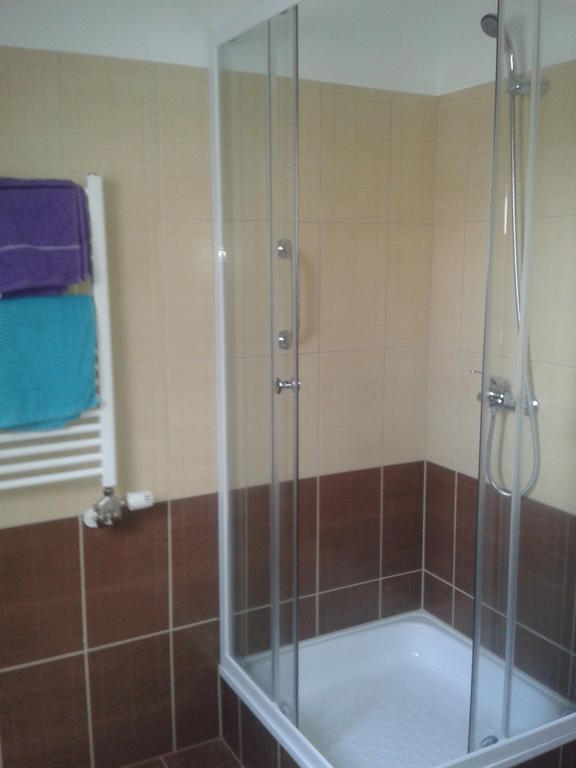 Hatarmenti Vendeghaz Zsira Oda fotoğraf