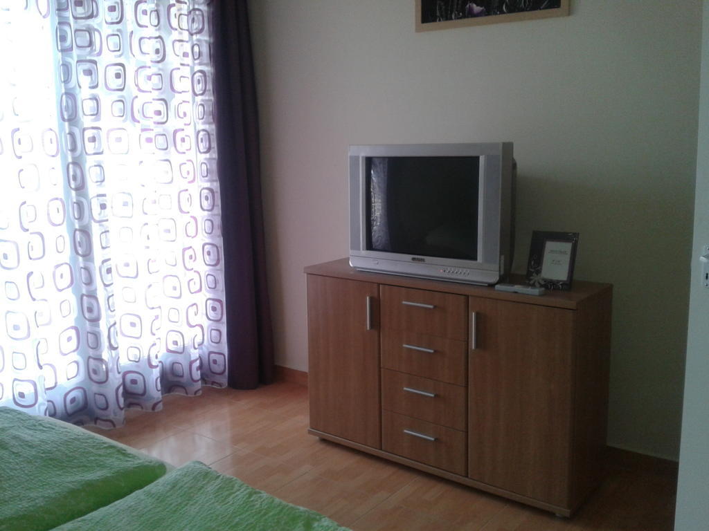 Hatarmenti Vendeghaz Zsira Oda fotoğraf